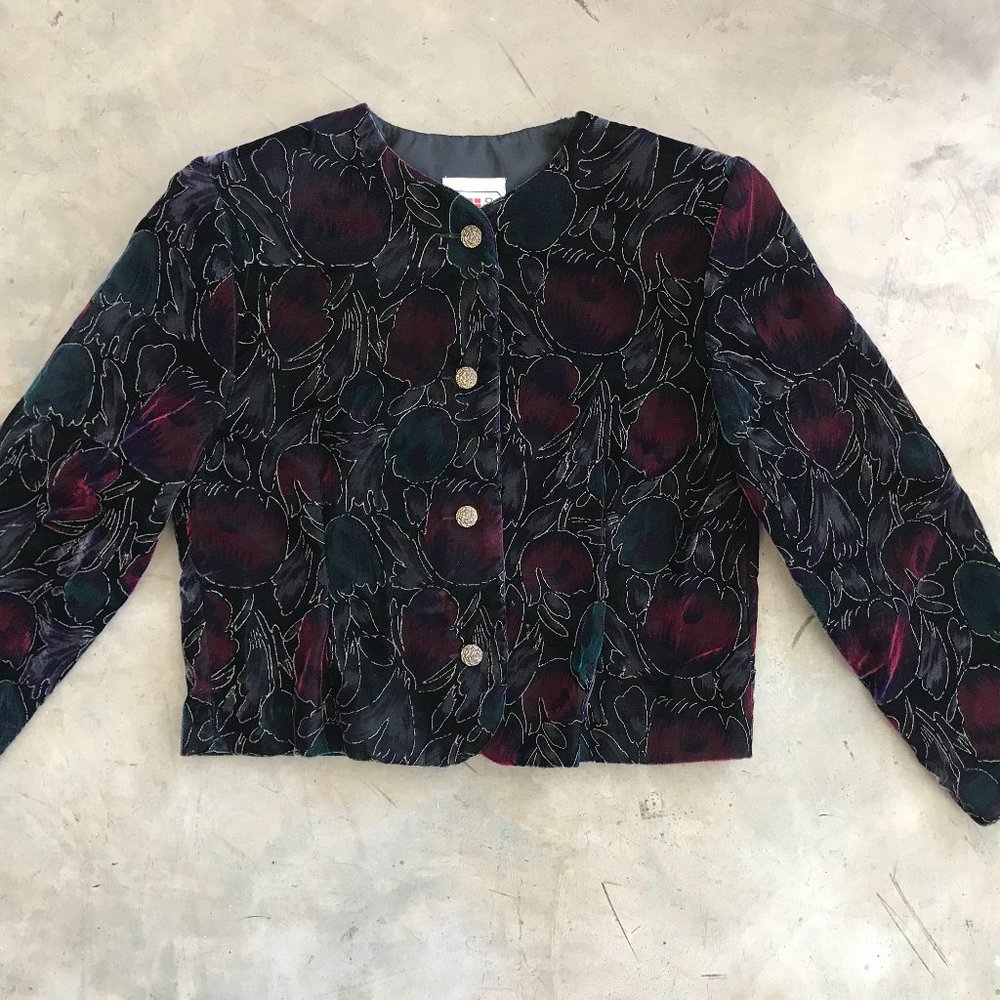 Vintage Women's Ornate Floral Velvet Blazer | 1980
